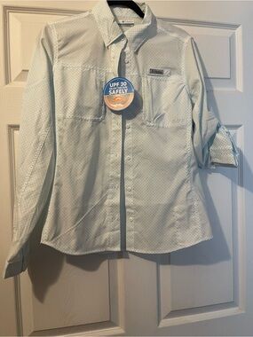 Columbia White with Light Blue Patterned Outdoor Shirt